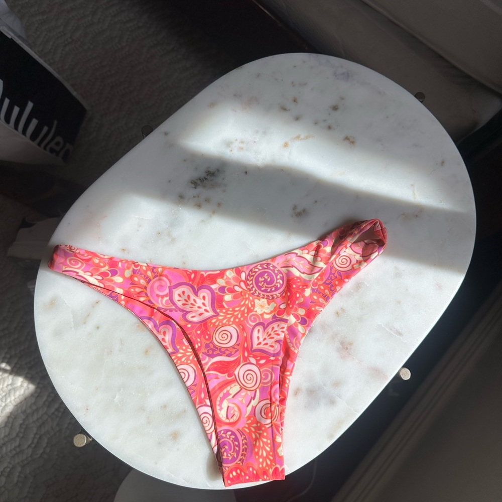 Kulani Kini -Strawberry Swirl Bikini Set - Picture 4 of 4